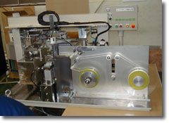両面テープ自動貼り機ー新興技術研究所のメカトロニクス・自動化設備・技術教育－